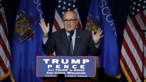 636143880901948166-AP-Campaign-2016-Trump