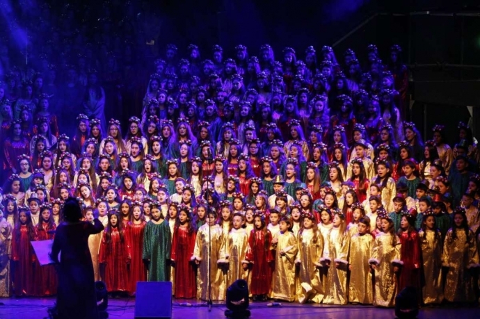 dan-hop-xuong-syria-al-farah-tai-nha-hat-opera-tai