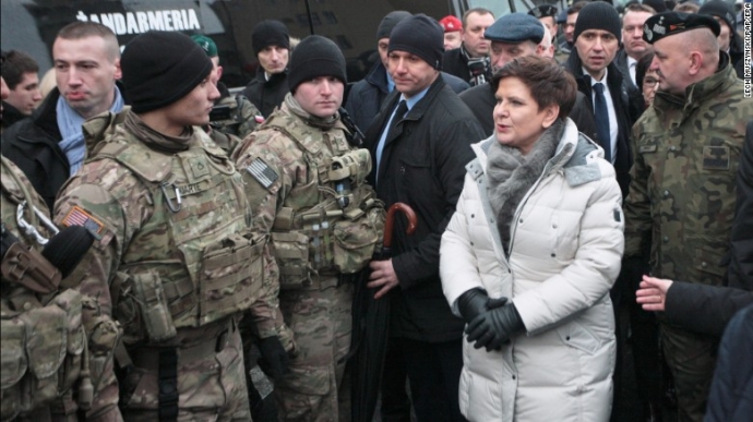 170114131317-02-us-troops-in-poland-0114-restricte
