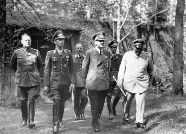 Nazi-Adolf-Hitler-Valkyrie-Assassination-Wolf-s-La