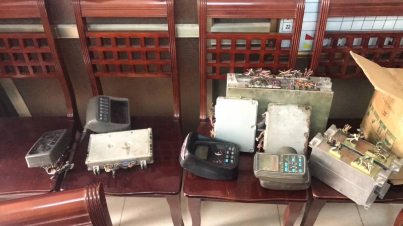 trom-hop-den-may-muc-lien-tinh-3