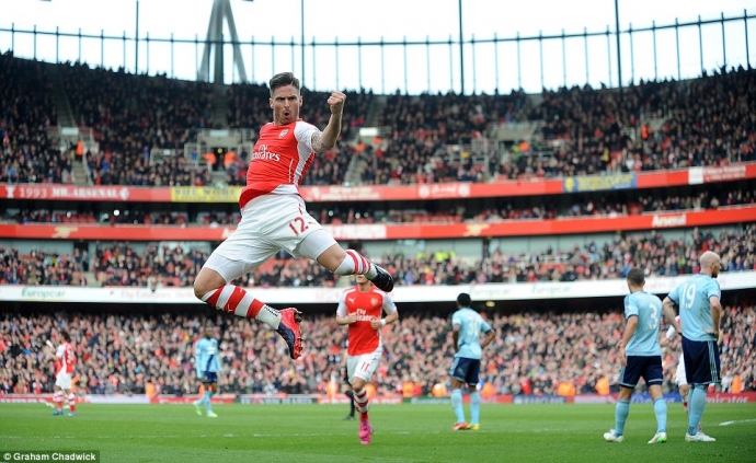 Giroud ăn mừng b&agrave;n mở tỉ số cho Ph&aacute;o thủ