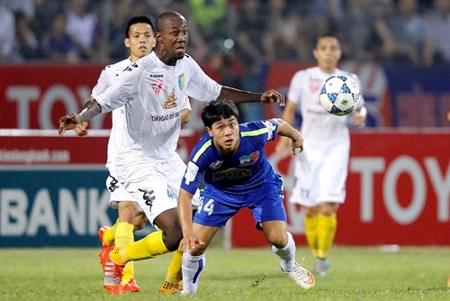 C&ocirc;ng Phượng kh&ocirc;ng thể gi&uacute;p HAGL gi&agrave;nh điểm trước