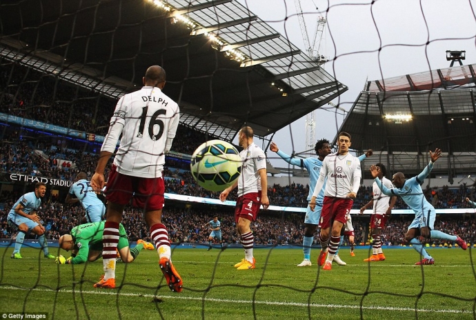 Man City vượt qua Aston Villa đầy kịch t&iacute;nh