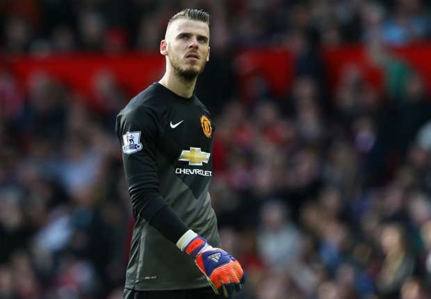 De Gea sắp kho&aacute;c &aacute;o Real
