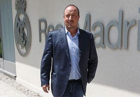 HLV Benitez đ&atilde; k&yacute; hợp đồng với Real