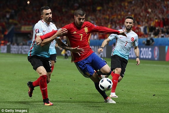 tay-ban-nha-3-0-tho-nhi-ky