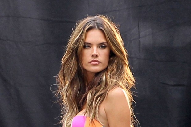 Alessandra-Ambrosio4