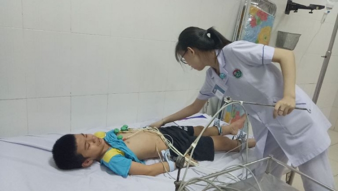 Đến 14h chiều ng&agrave;y 11 th&aacute;ng 4 tất cả c&aacute;c em bị ngộ