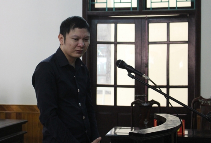 Nguyễn Văn Tiến trước vành móng ngựa