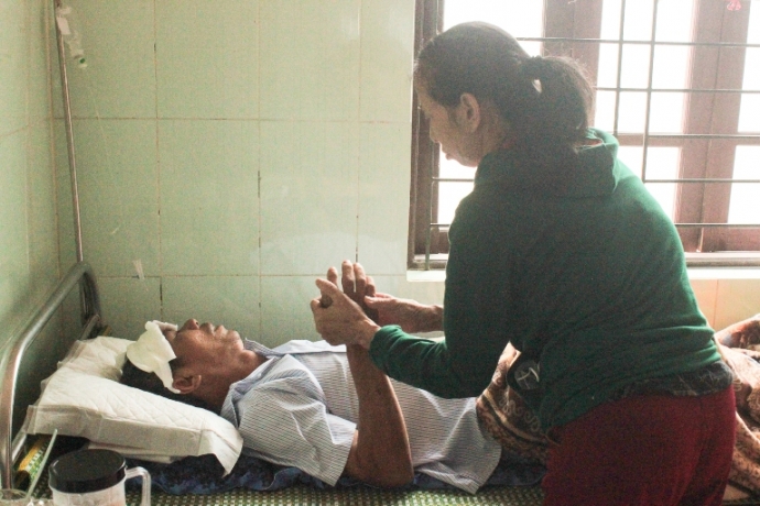 1 Hiện sức khỏe của ông Bình đã qua cơn nguy kịch,