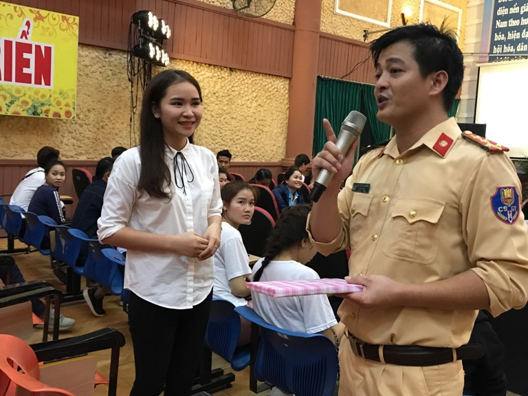 z825855758777_4362478d02105d24573d756b350c3ad7