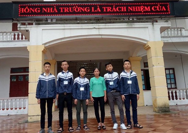 29512963_1587777668001588_2561309549476111840_n