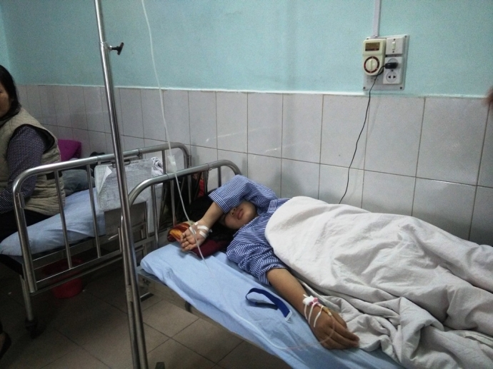 Nạn nh&acirc;n Vũ Thị Gấm đang được điều trị tại Bệnh vi