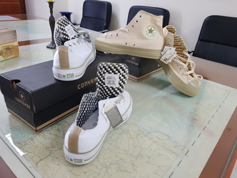 gi&acirc;̀y hải quan