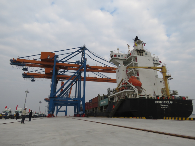 cảng Nam Đình vũ