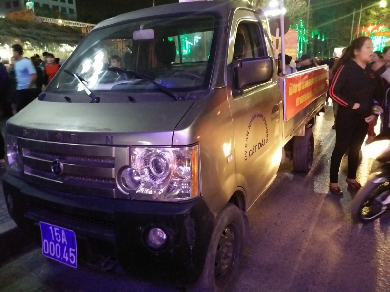 Phải chăng xe biển xanh th&igrave; kh&ocirc;ng cần đăng kiểm