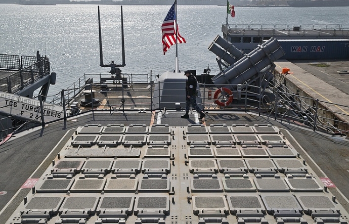 tau chien hai quan my