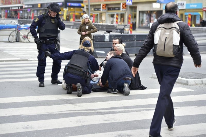 dam xe kinh hoang o thuy dien_2