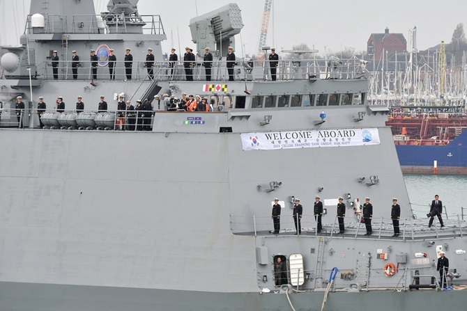 Khu trục hạm Kang Gam Chan