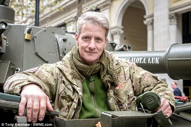 phta hien vang trong xe tang _1