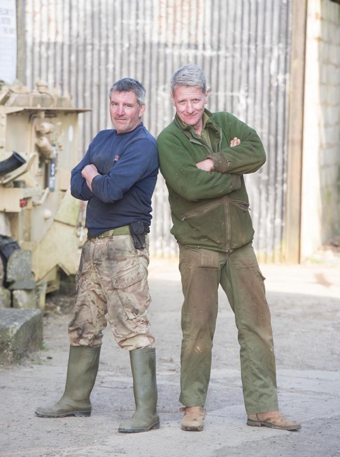 phta hien vang trong xe tang _6