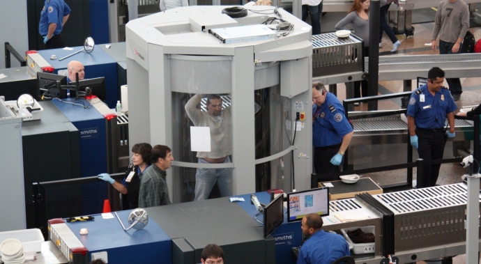 U.S.-Airport-Security-May-Tighten-Terrorists-Build