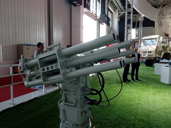 Vũ kh&iacute; chống người nh&aacute;i của Trung Quốc