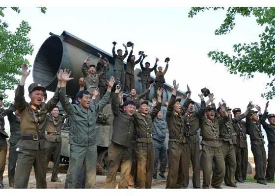 can-canh-vu-phong-ten-lua-pukguksong-2-cua-trieu-t