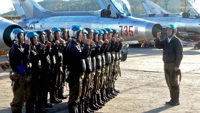 Kh&ocirc;ng qu&acirc;n Triều Ti&ecirc;n