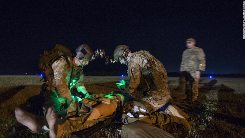 Đặc nhiệm nhảy d&ugrave; của Mỹ