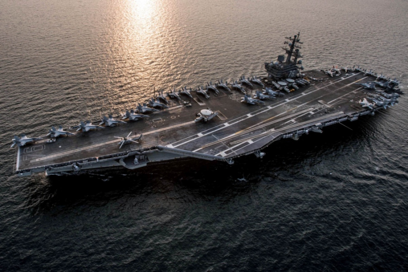H&agrave;ng kh&ocirc;ng mẫu hạm USS Ronald Reagan