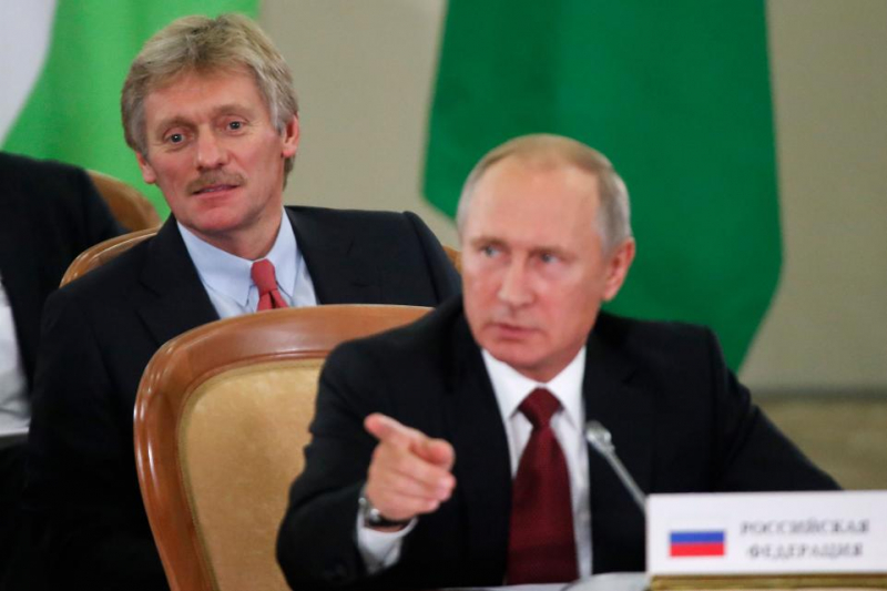 Tổng thống Putin v&agrave; &ocirc;ng Dmitry Peskov
