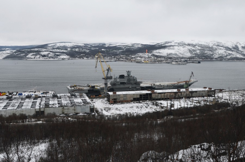 T&agrave;u s&acirc;n bay Admiral Kuznetsov_2