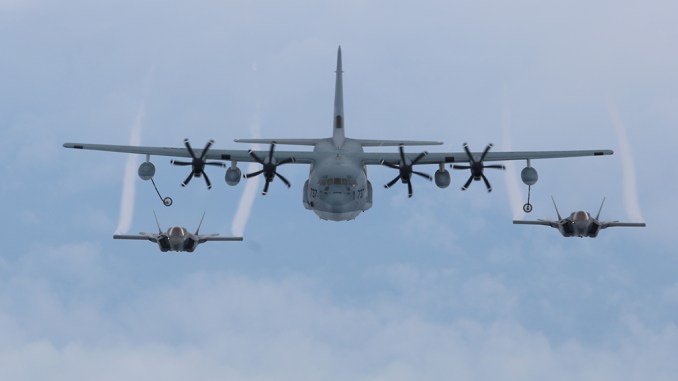 M&aacute;y bay KC-130