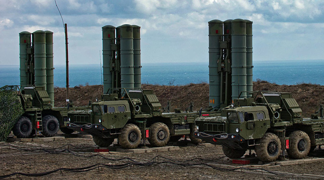 T&ecirc;n lửa S-400
