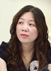 B&agrave; Trịnh Thị Hằng Nga