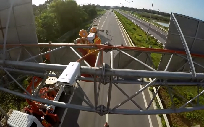 Hệ thống camera tr&ecirc;n cao tốc H&agrave; Nội - L&agrave;o Cai đ&atilde; đ