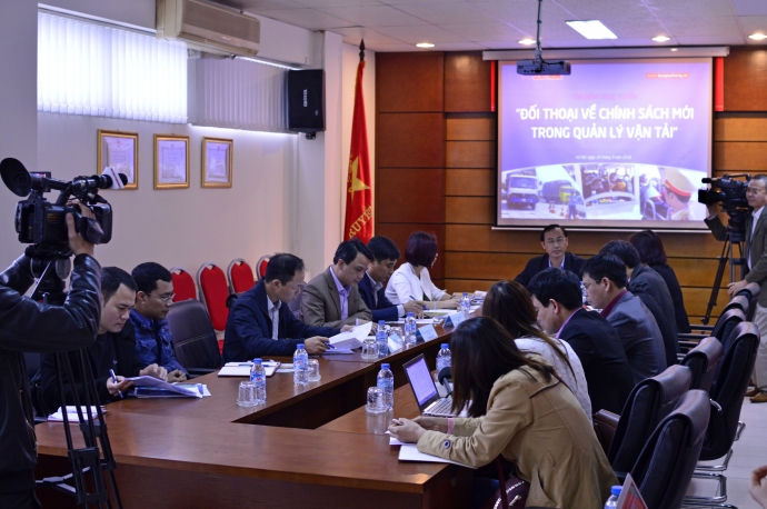 To&agrave;n cảnh buổi giao lưu