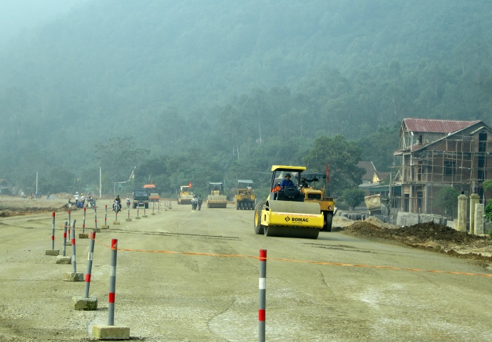 N&acirc;ng cấp, mở rộng Quốc lộ 1 đoạn từ Nam cầu Bến Th