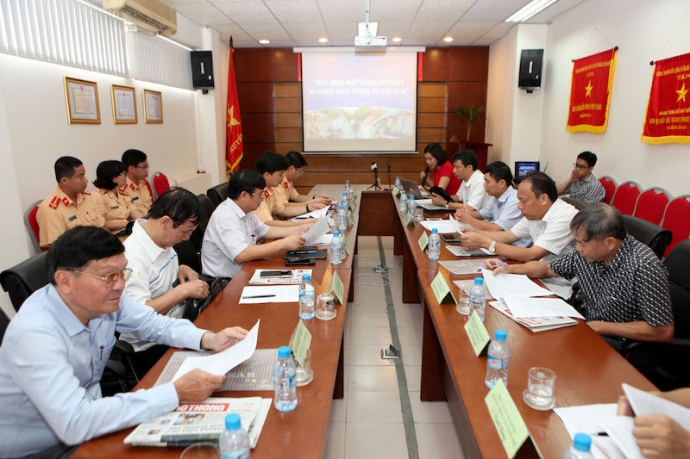 C&aacute;c kh&aacute;ch mời tại buổi tọa đ&agrave;m đ&atilde; sẵn 