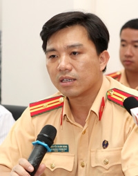 &ocirc;ng H&ugrave;ng đẹp trai 2