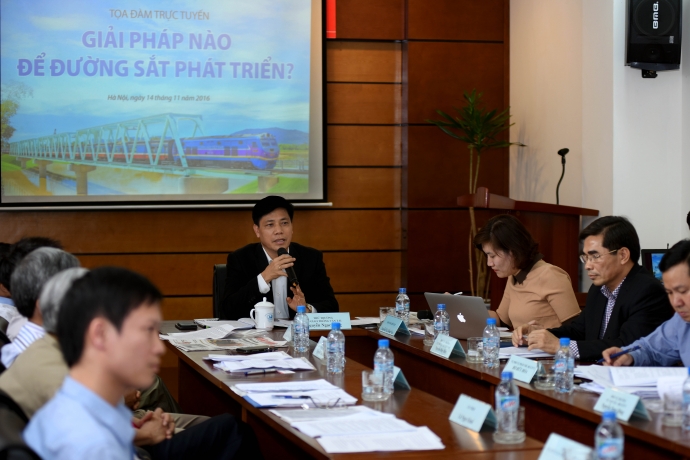 Buổi giao lưu trực tuyến thu h&uacute;t sự quan t&acirc;m của c