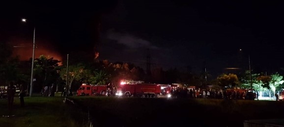 Xe chữa ch&aacute;y