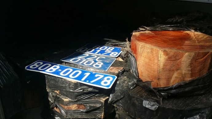 xe-bien-xanh-cho-go-lau1