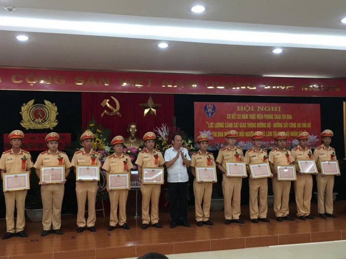 14580353_1836232683278841_1965815665_n