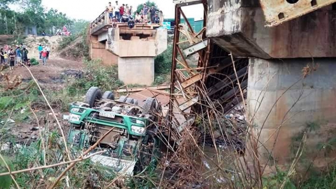 12799412_869569203147296_454835373699305753_n