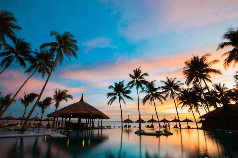 MT Holiday Mũi N&eacute;