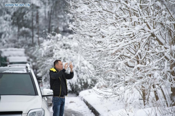 tr&ugrave;ng-kh&aacute;nh