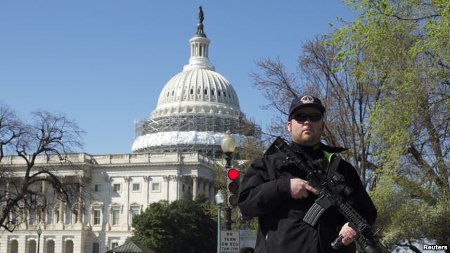 02C7E139-DD42-4373-8ABC-5D5BD1FA3C11_w640_r1_s